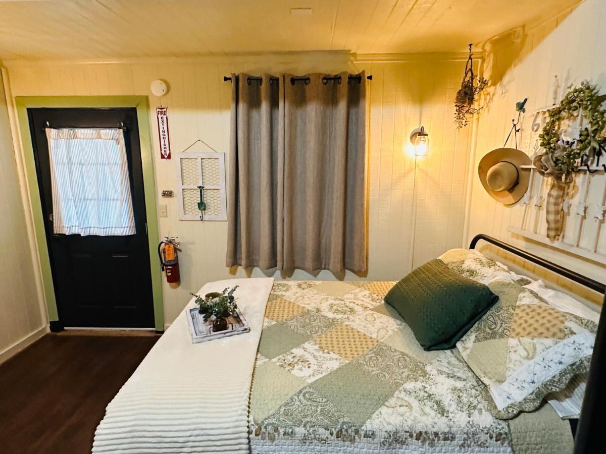 Acorn Hideaways Canton Unwind At Green Gables Suite For Up To 3 Екстериор снимка